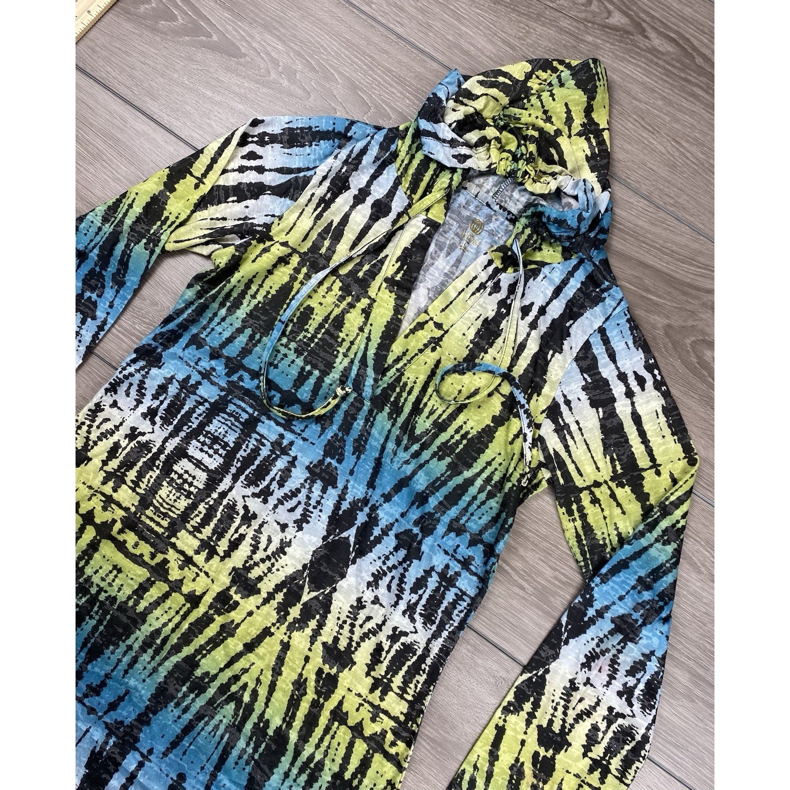 The Balance Collection Women's V Neck Shirt Hoodie Tie Dye Yellow Blue Large